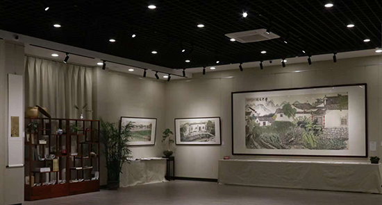巴秋美术馆开馆暨作品展在家乡泰州举行