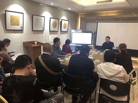 华夏收藏网第一届“御堂佳器 - 明清瓷器珍品交流会 ”在杭州召开